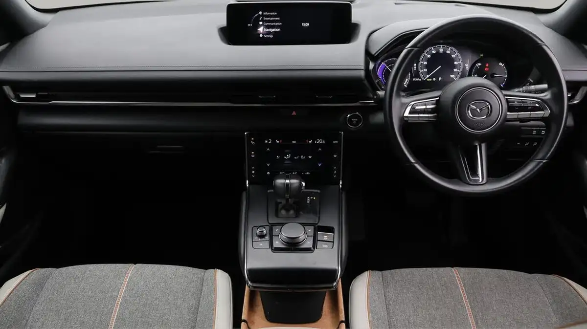 2021-mazda-mx-30-e-first-edition-big-13