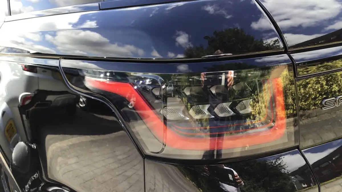 2022-land-rover-range-rover-sport-30-d300-hse-dynamic-black-big-18