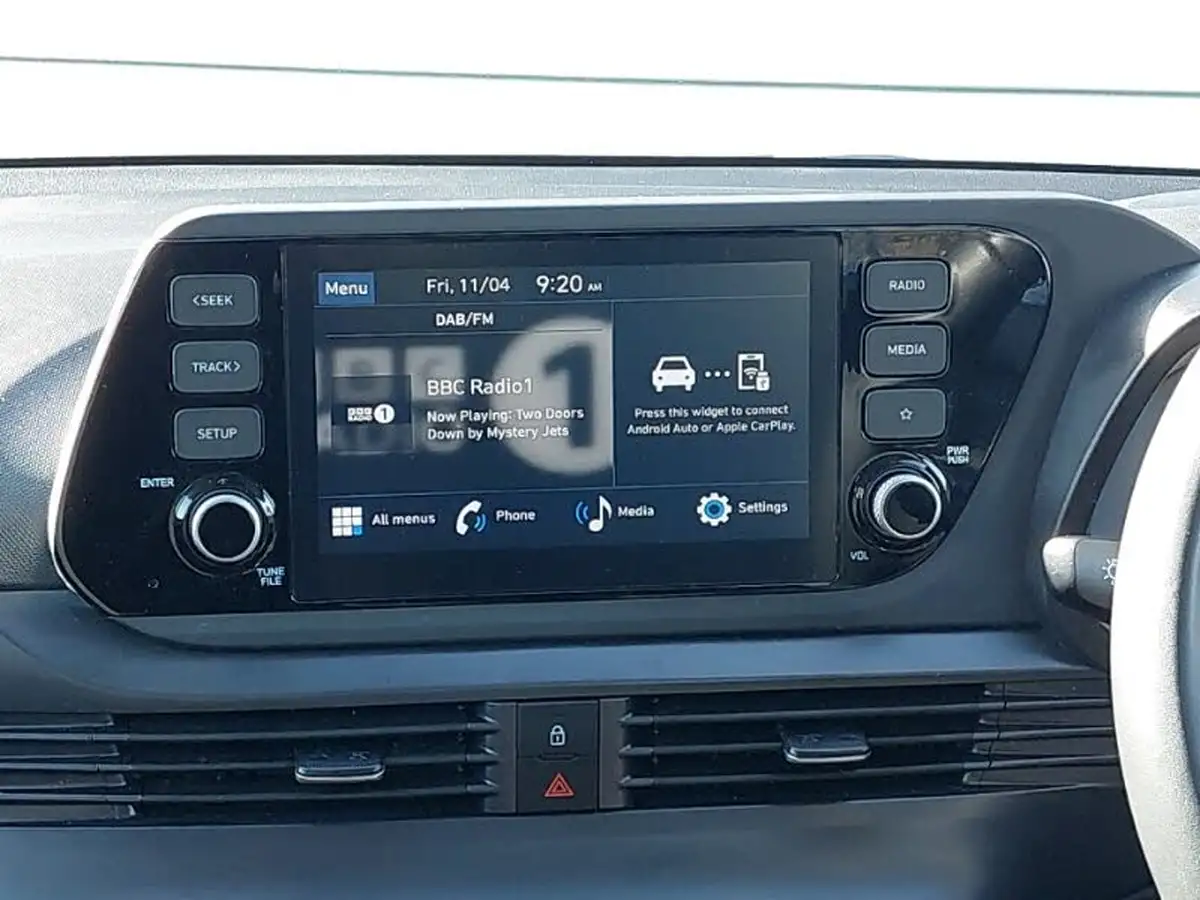 2024-hyundai-i20-10-t-gdi-advance-big-6