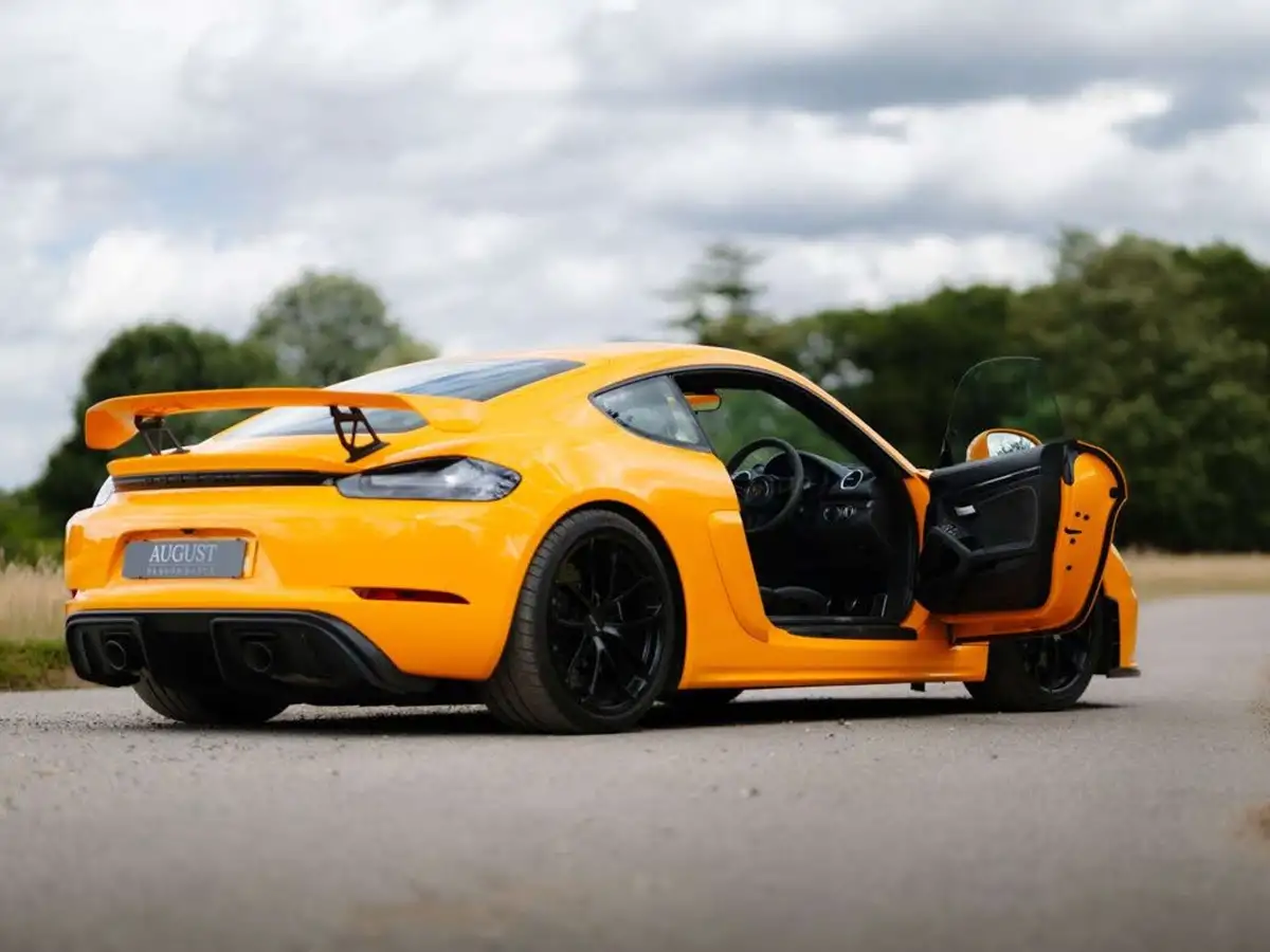 2023-porsche-cayman-718-40-cayman-gt4-big-29