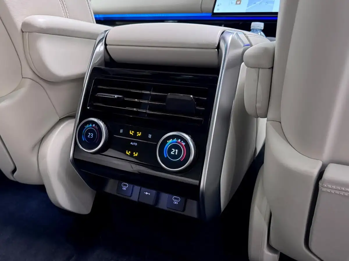 2024-land-rover-range-rover-30-p460e-autobiography-lwb-big-30