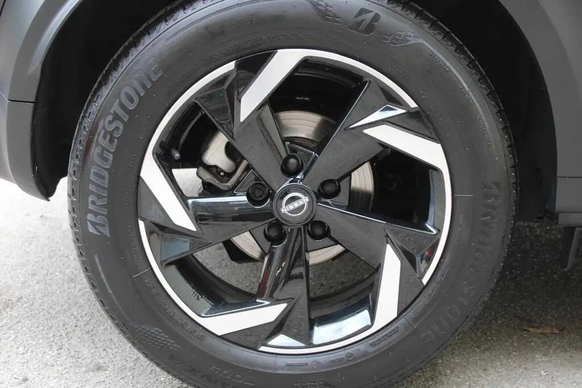 2024-nissan-juke-10-dig-t-n-connecta-big-8