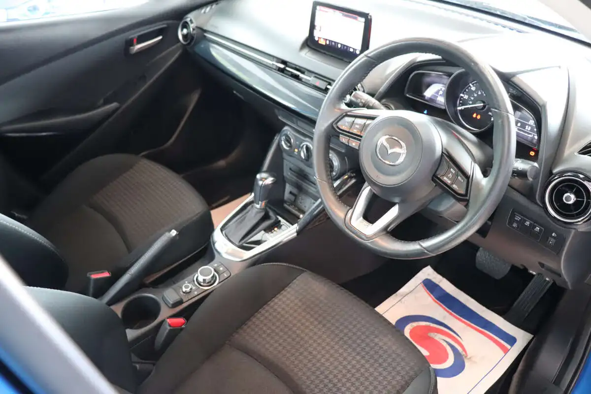 2018-mazda-mazda2-15-se-l-nav-auto-big-16