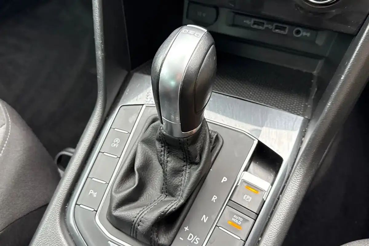 2018-volkswagen-tiguan-20tdi-se-navigation-150ps-4motion-ss-dsg-big-19