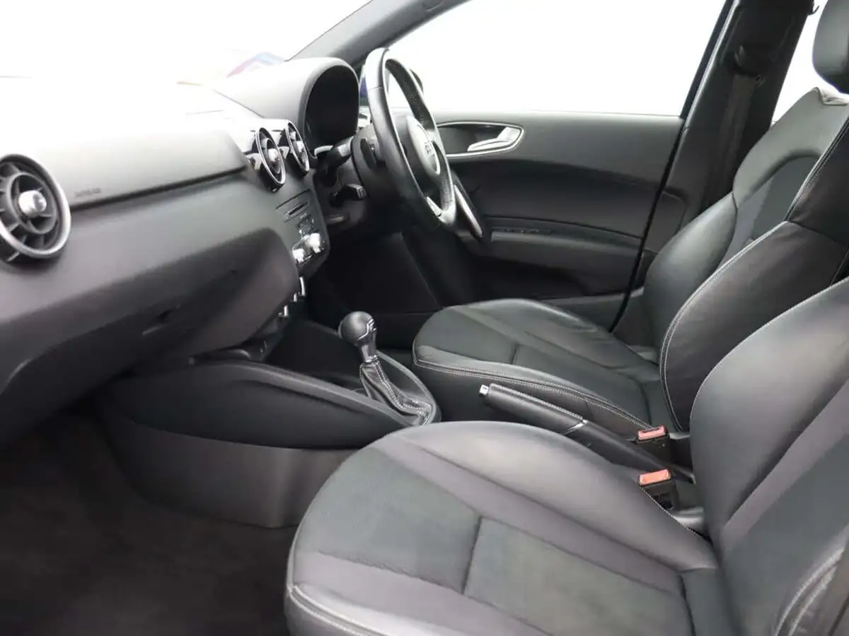 2018-audi-a1-10-tfsi-s-line-nav-sportback-5d-tronic-big-30