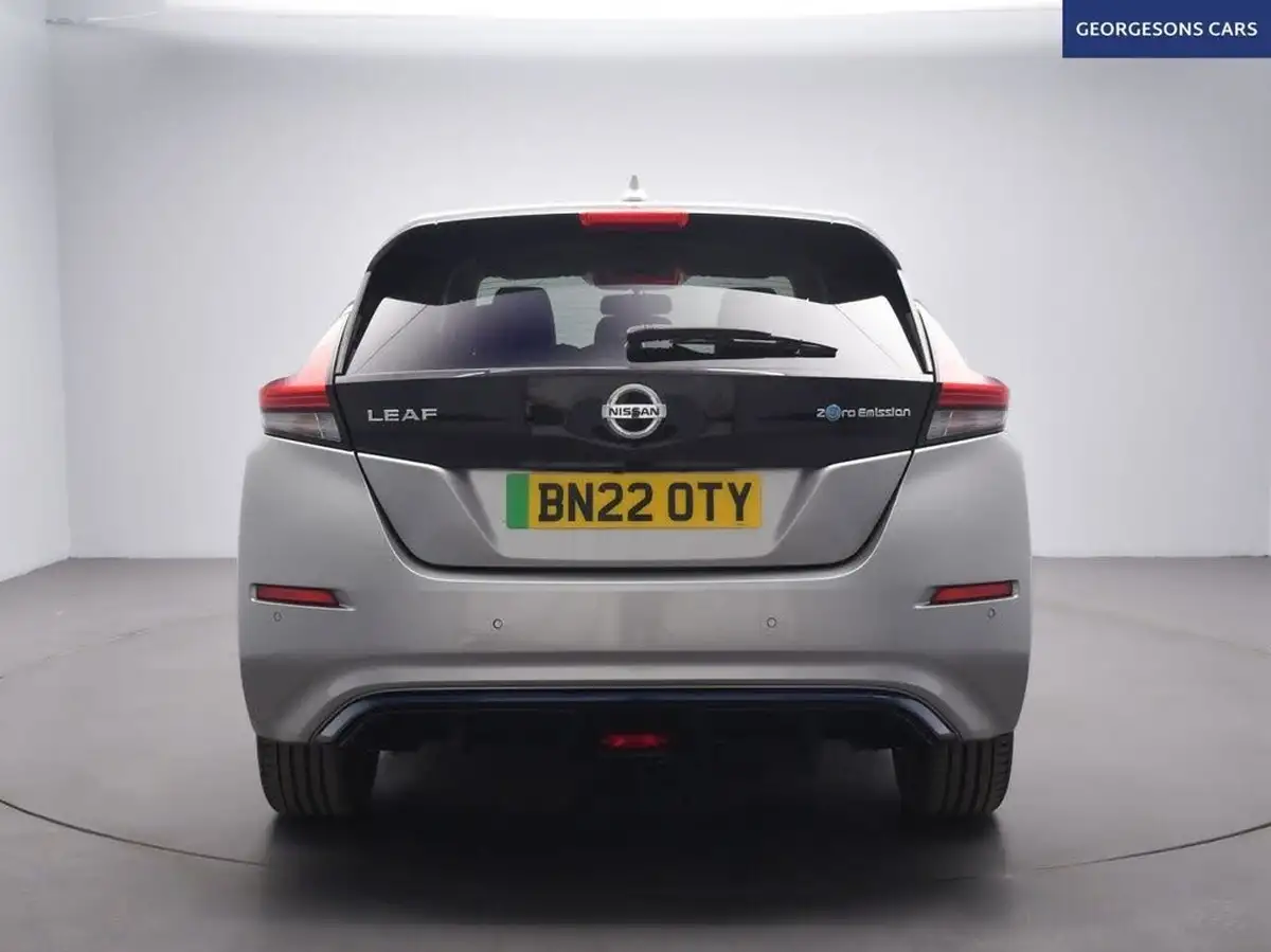 2022-nissan-leaf-e-e-n-connecta-big-7