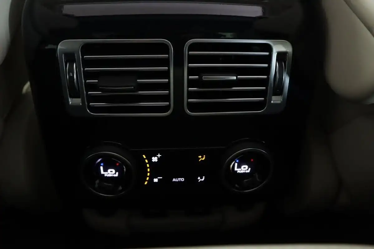 2019-land-rover-range-rover-44-sdv8-autobiography-lwb-big-16