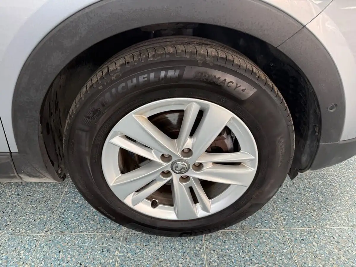 2020-vauxhall-grandland-x-12-se-premium-big-21