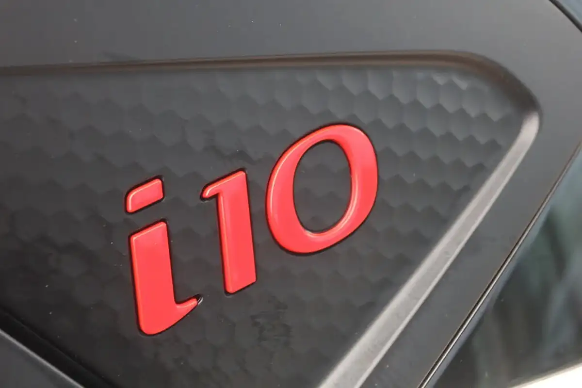 2021-hyundai-i10-10-t-gdi-n-line-big-30