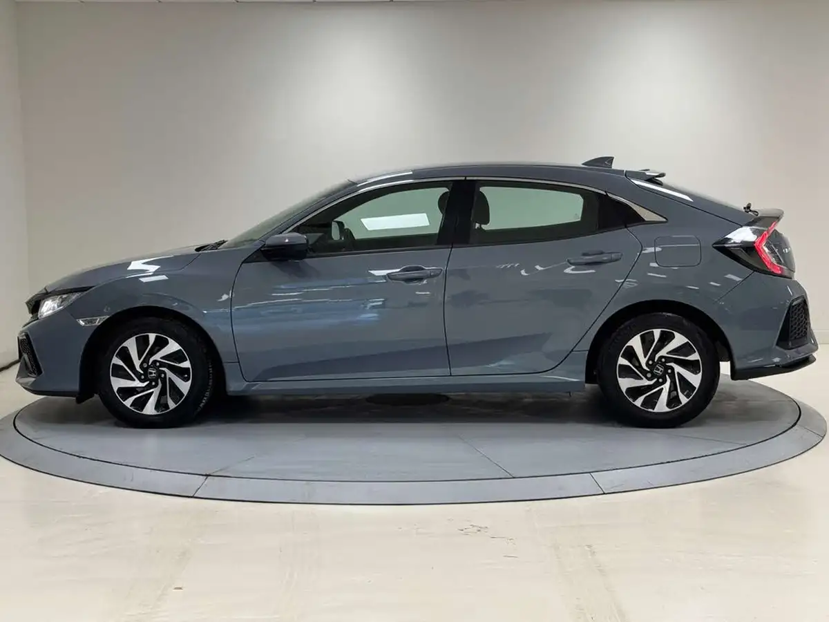 2018-honda-civic-10-vtec-turbo-se-129ps-hatchback-5d-big-8