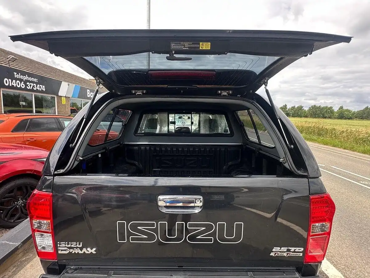 2014-isuzu-d-max-25td-utah-vision-auto-big-15