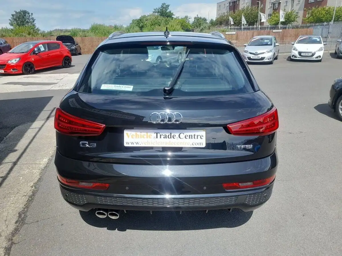 2016-audi-q3-14-s-line-big-4