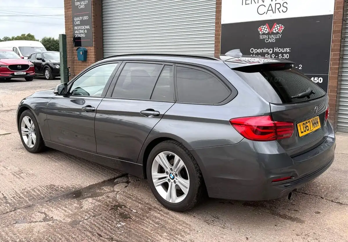 2017-bmw-3-series-15-318i-sport-touring-5d-auto-big-15