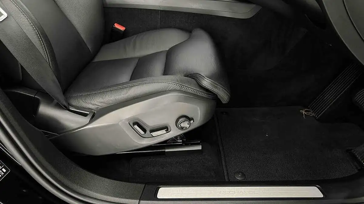 2023-volvo-xc60-20-b5-plus-big-32
