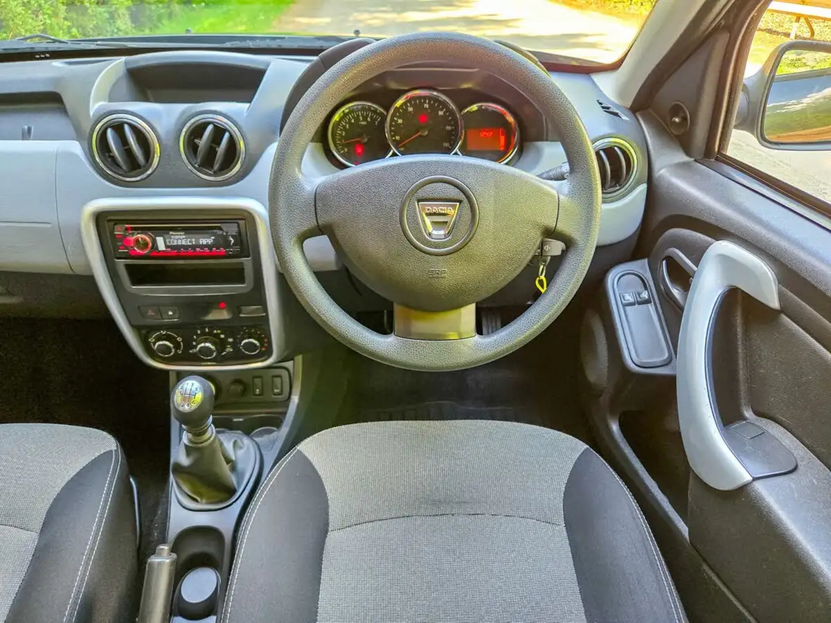 2014-dacia-duster-15d-ambiance-109bhp-4x4-big-20