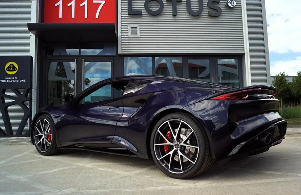 2025-lotus-emira-35-first-edition-v6-big-1
