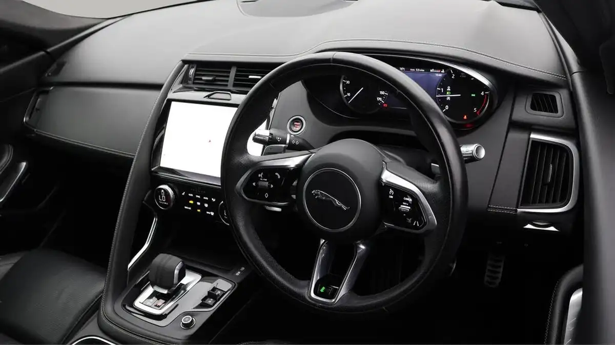 2021-jaguar-e-pace-20-d200-r-dynamic-se-big-9