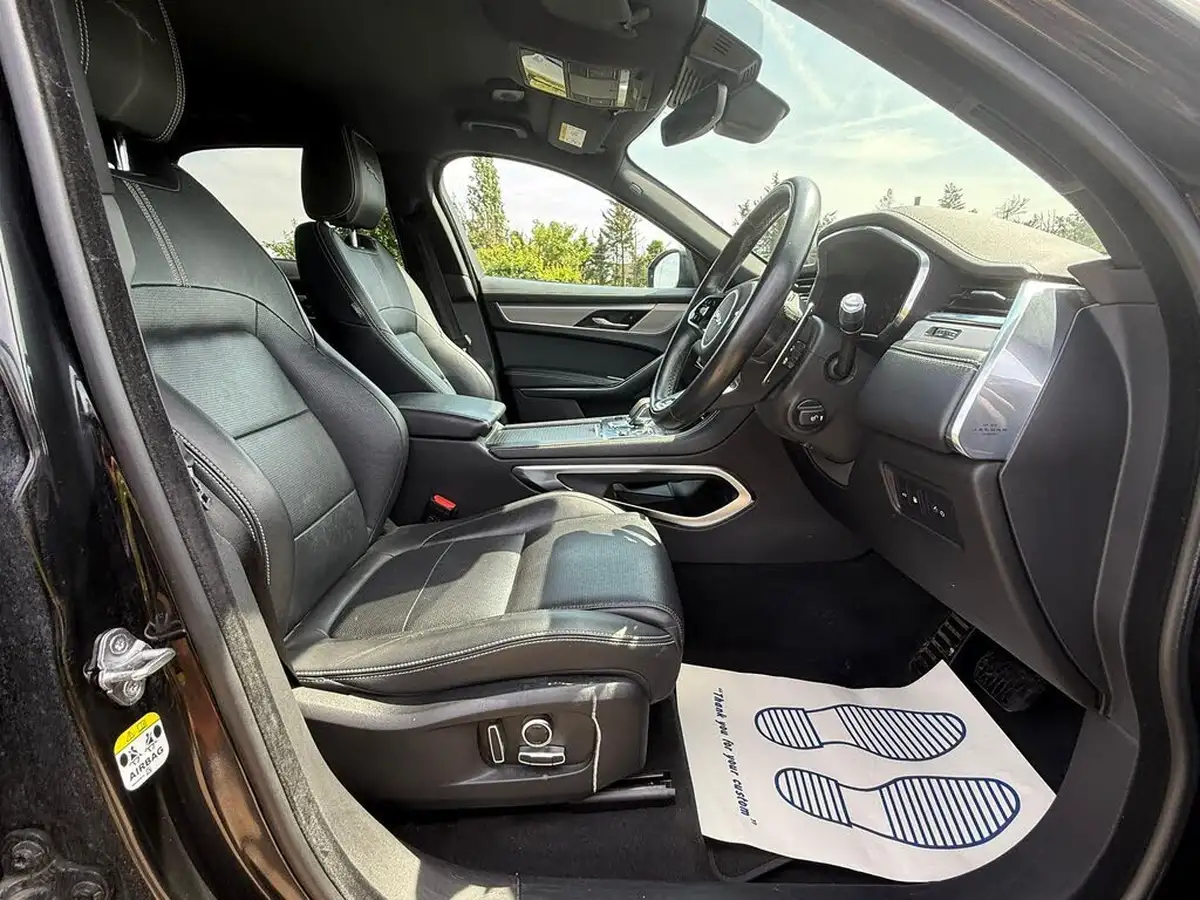 2022-jaguar-f-pace-20-p400e-r-dynamic-s-big-16