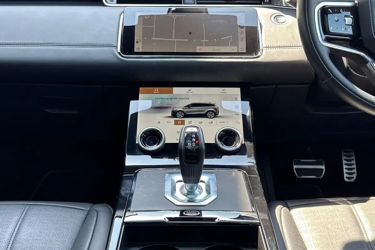 2022-land-rover-range-rover-evoque-20-d200-r-dynamic-hse-big-25