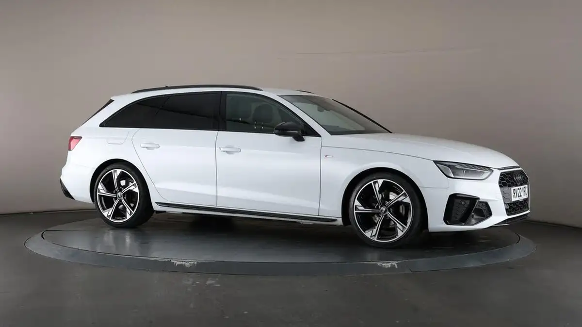 2022-audi-a4-avant-20-35-tfsi-black-edition-s-tronic-big-56