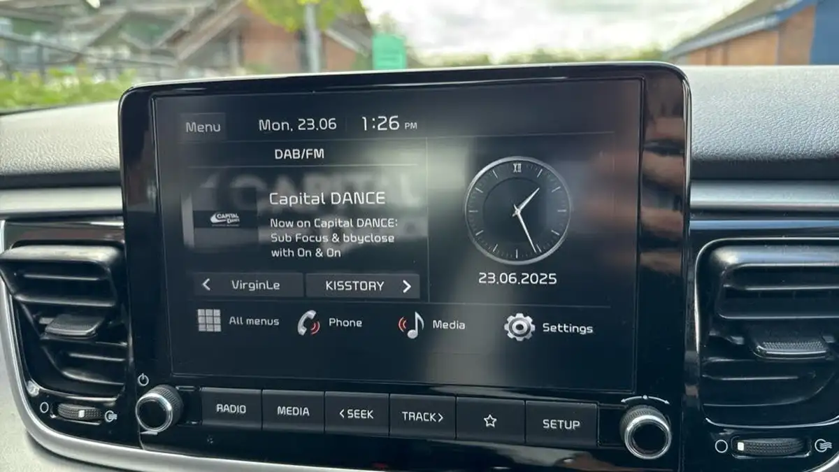 2022-kia-rio-10-t-gdi-2-big-9