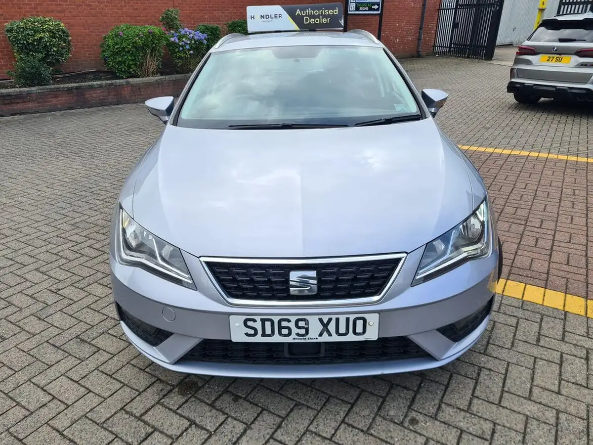2020-seat-leon-16tdi-se-estate-big-3