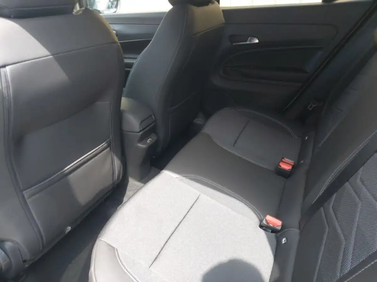 2025-jeep-avenger-12-gse-summit-big-5