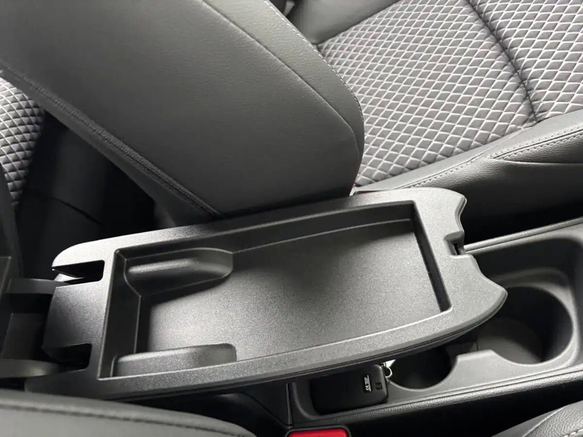2023-mazda-mazda2-15-agile-big-39