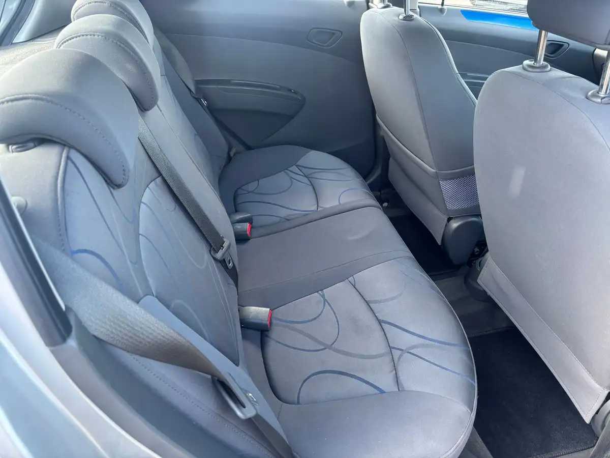 2012-chevrolet-spark-12-ls-big-8