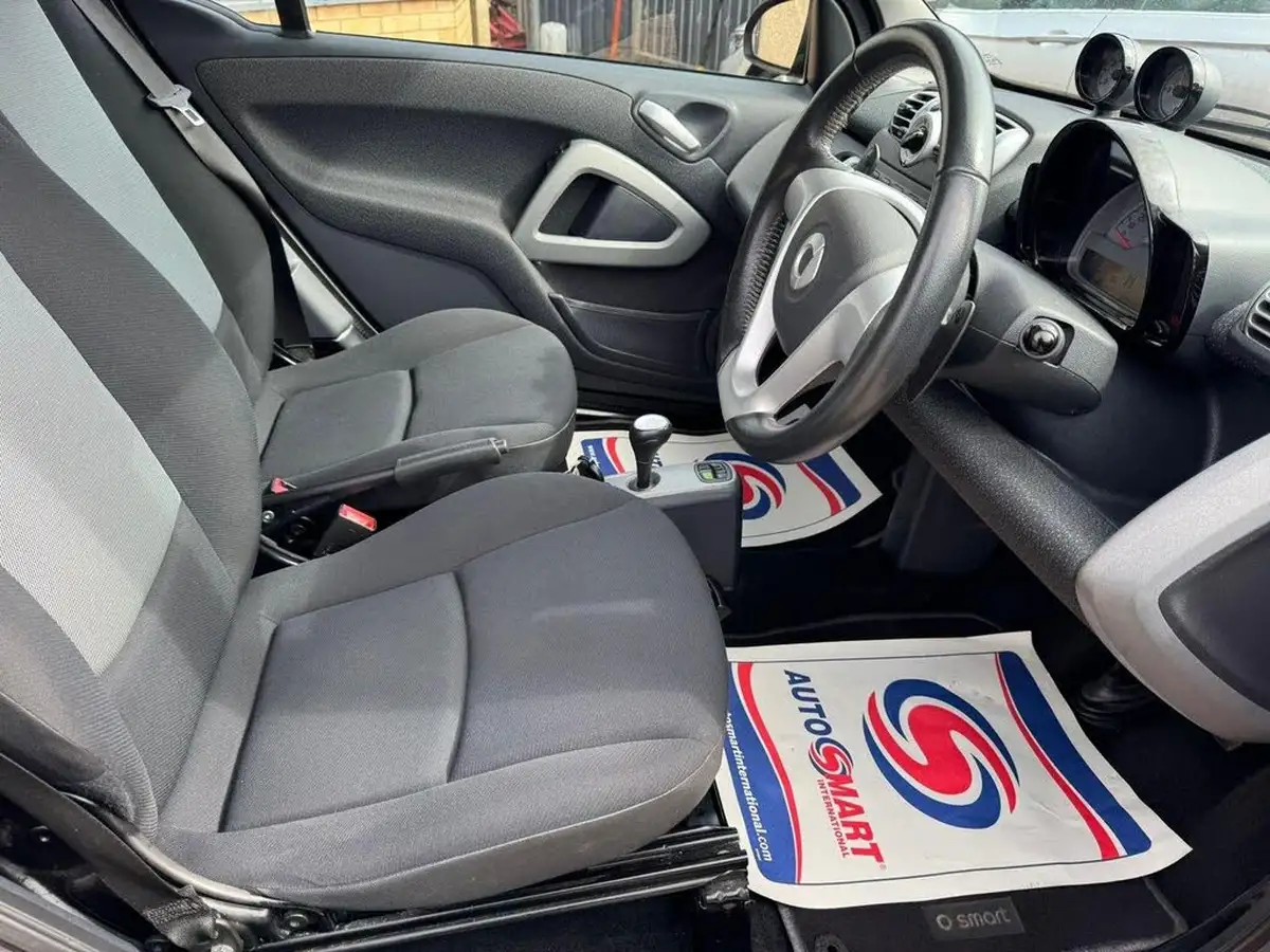 2010-smart-fortwo-10-pulse-71bhp-coupe-big-16