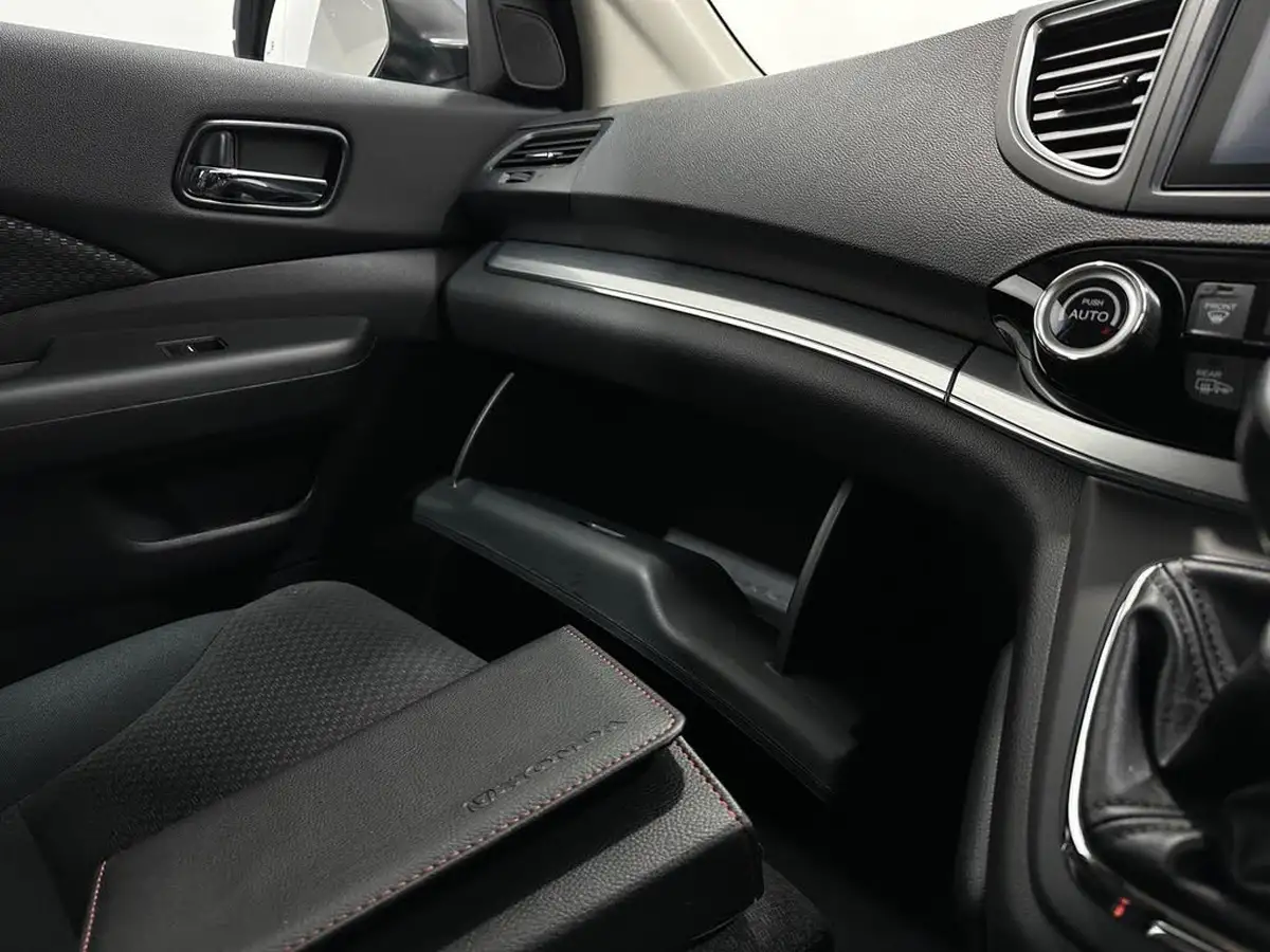 2016-honda-cr-v-16-i-dtec-se-honda-connect-with-navi-dasp-120ps-big-24