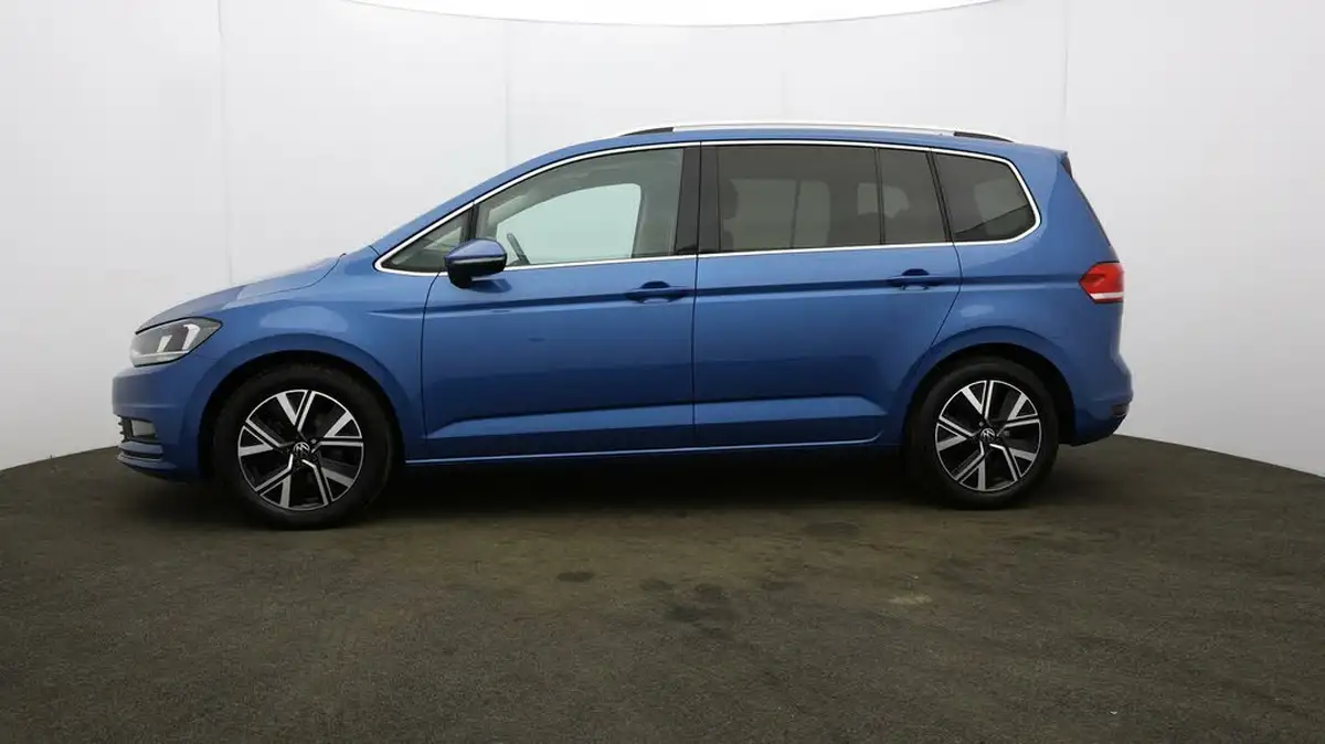 2021-volkswagen-touran-15-tsi-sel-dsg-big-65