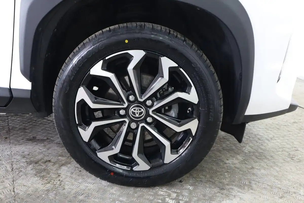2022-toyota-yaris-15-vvt-i-design-panoramic-roof-big-28