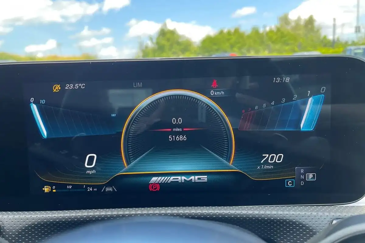 2021-mercedes-benz-a-class-20-a35-amg-premium-edition-hatchback-5d-big-37