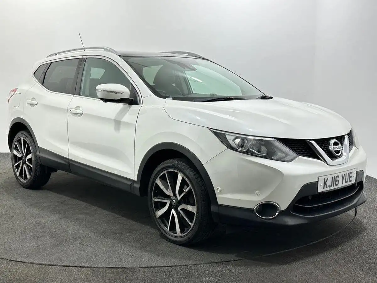 2016-nissan-qashqai-15dci-tekna-big-0