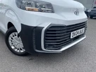 2024-toyota-proace-15d-icon-medium-without-plyliningrear-view-camera-small-32