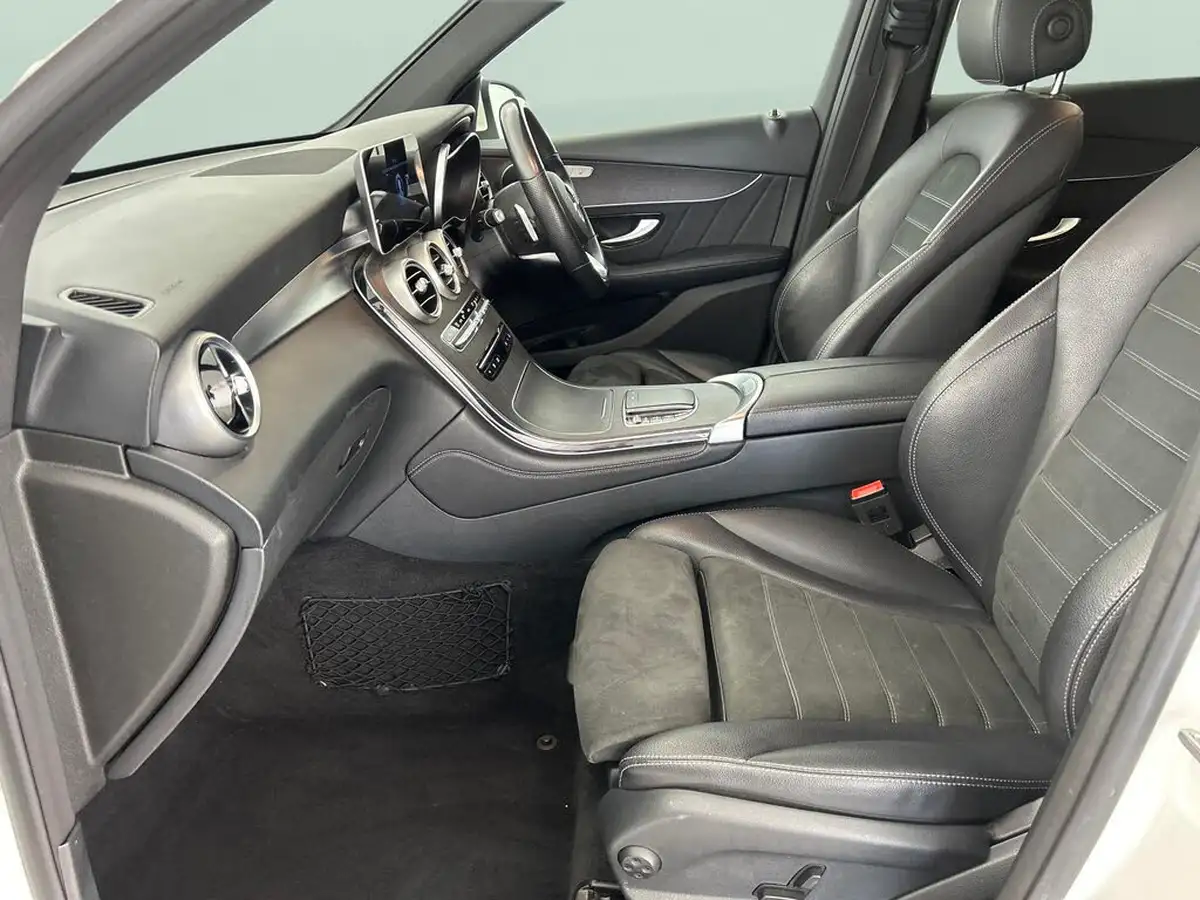 2019-mercedes-benz-glc-class-20d-glc220d-amg-line-station-wagon-5d-4matic-plus-big-18