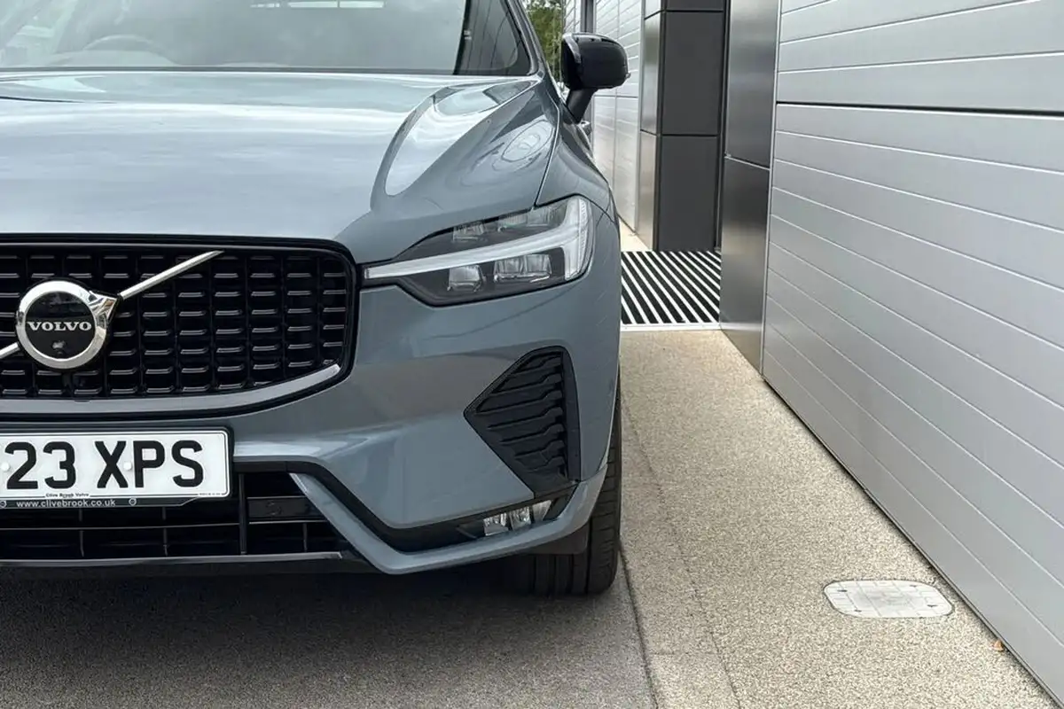 2023-volvo-xc60-20td-b4-plus-big-25