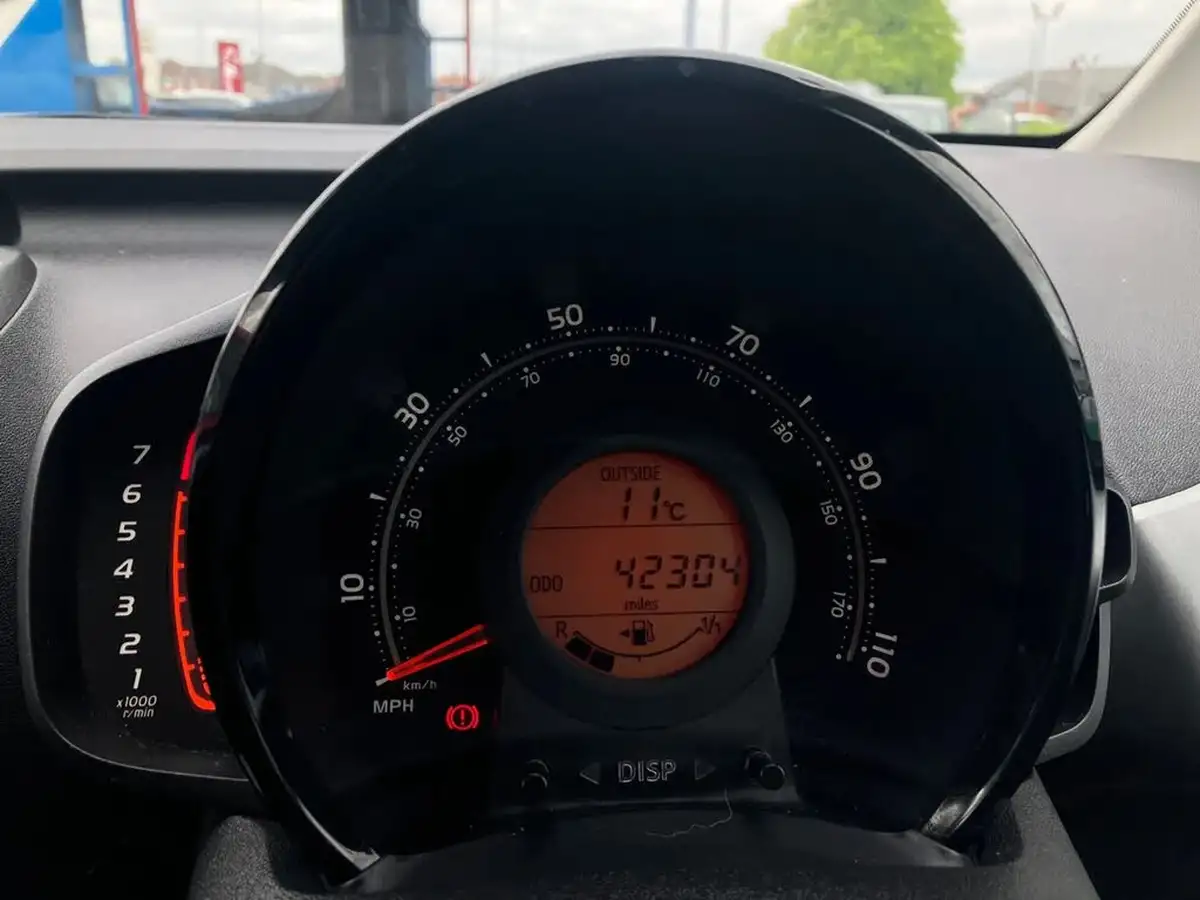 2019-toyota-aygo-10-vvt-i-x-trend-big-15
