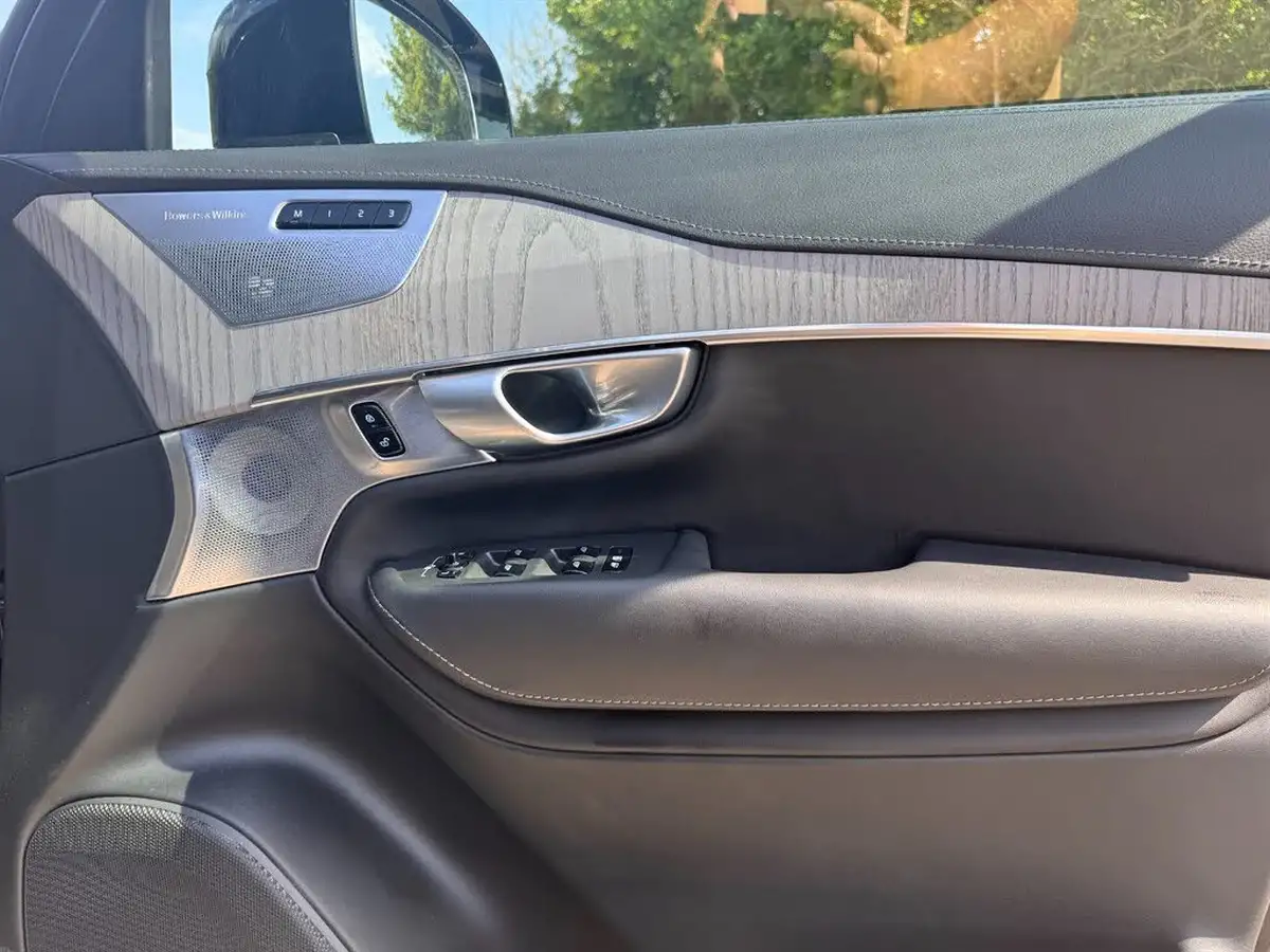 2024-volvo-xc90-20-b6-ultimate-big-21