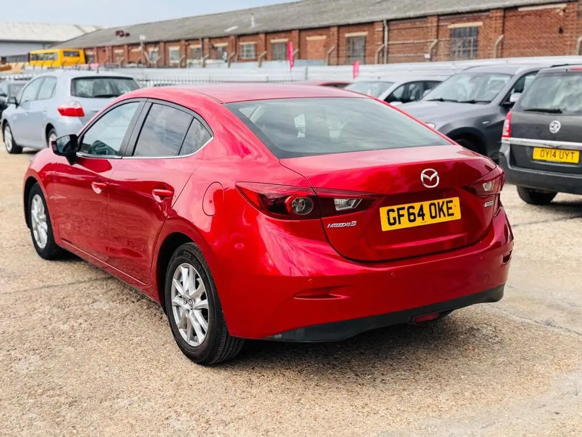 2014-mazda-mazda3-20-se-l-fastback-4d-big-12