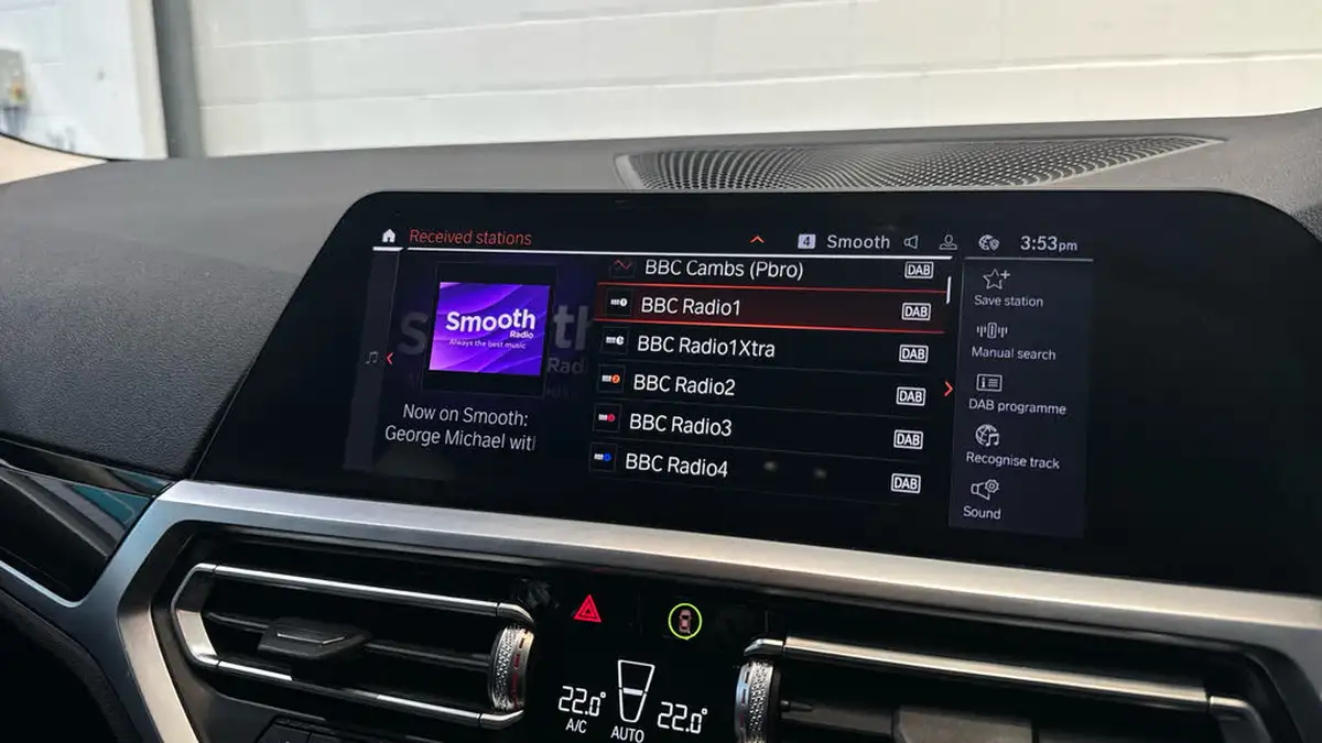2021-bmw-3-series-20td-320d-sport-touring-5d-big-27