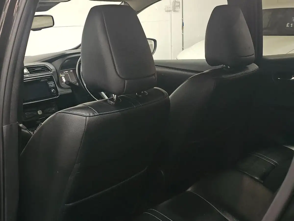 2019-nissan-leaf-e-n-connecta-big-21