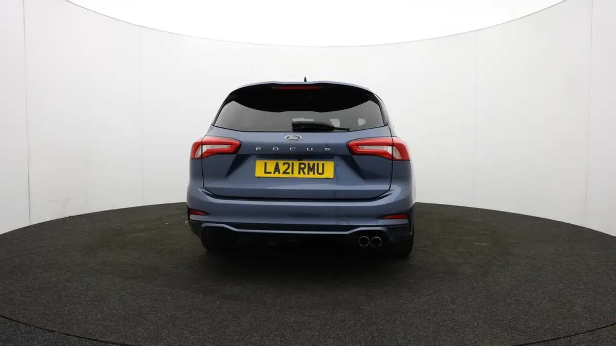 2021-ford-focus-15-st-line-estate-big-56