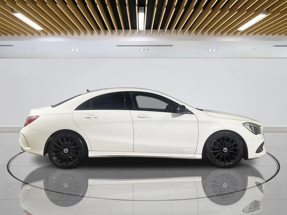 2017-mercedes-benz-cla-16-cla-180-amg-line-coupe-4d-big-9