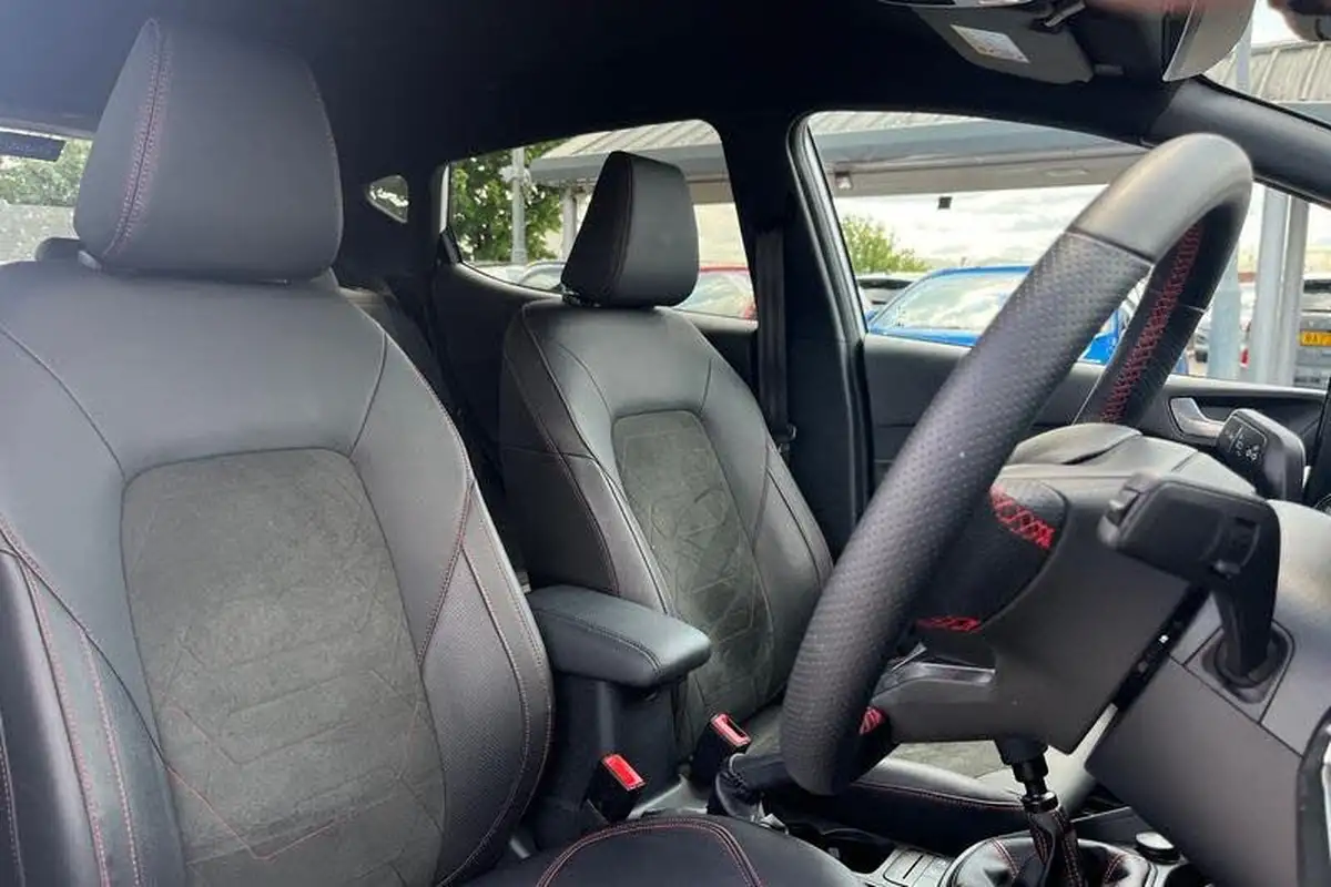 2023-ford-fiesta-10t-st-line-125ps-hybrid-mhev-big-16