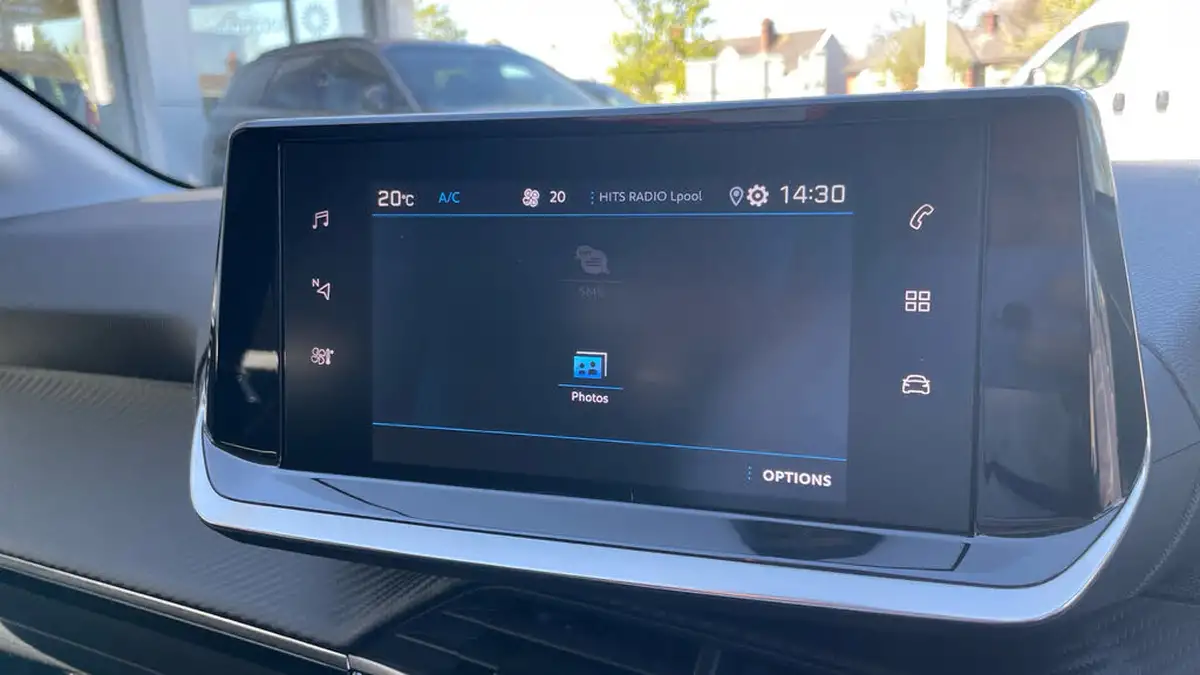 2022-peugeot-208-12-puretech-active-premium-100ps-big-30