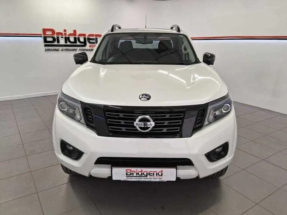 2019-nissan-navara-23dci-tt-n-guard-8-navileathersunroof-auto-big-1