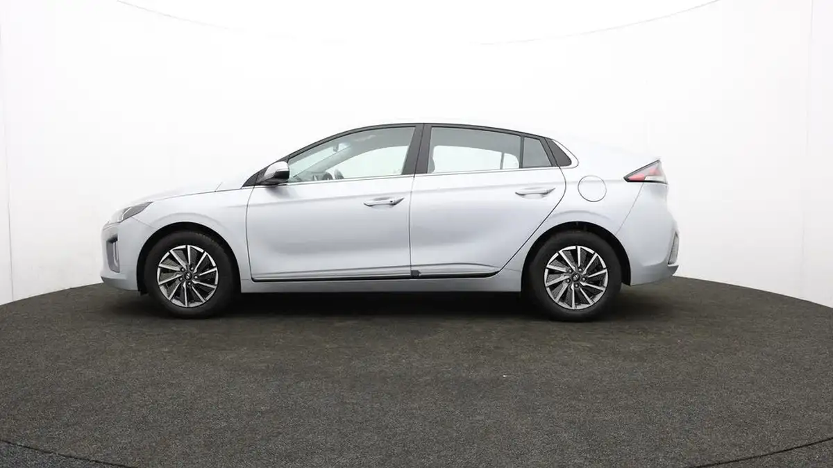 2022-hyundai-ioniq-e-premium-electric-big-64