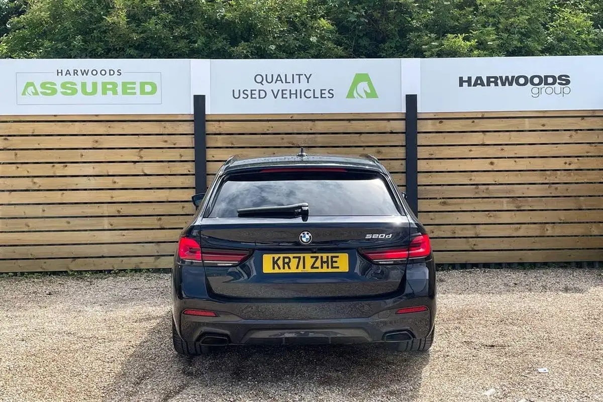 2021-bmw-5-series-20td-520d-m-sport-mht-touring-5d-big-4